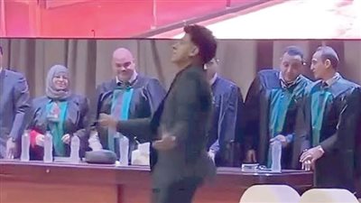 حفلات التخرج... «فرح بلدى» فى الحرم الجامعى