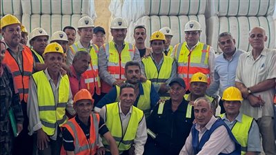 وزير قطاع الأعمال يتفقد مصانع شركة مصر للحرير الصناعي وألياف البوليستر بكفر الدوار