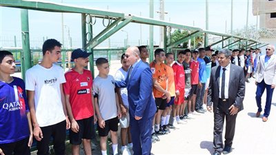 رئيس جامعة سوهاج يتفقد اختبارات القدرات بكلية التربية الرياضية