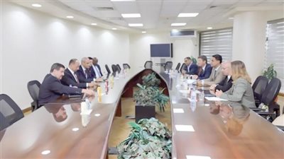 سلطة الطيران المدنى المصرى تتسلم مشروع CBT الخاص بتدريب الكشافين الأمنيين 