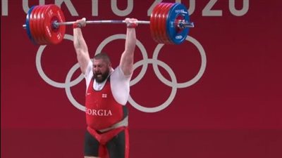 أولمبياد باريس 2024 .. الجورجي لاشا يحرز ذهبية وزن 102 في رفع الأثقال