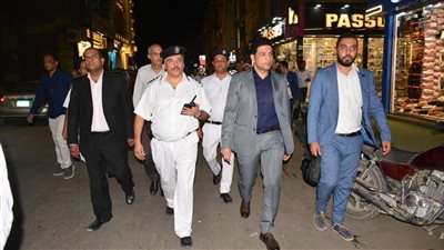 نائب محافظ سوهاج يقود حملة للنظافة ورفع الإشغالات بأخميم