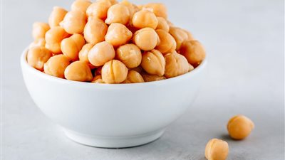 فوائد صحية مذهلة لتناول الحمص.. هؤلاء ممنوعين من أكله