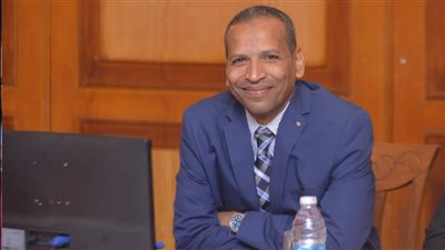 الدكتور محمد شحات عميدًا لطب الأقصر
