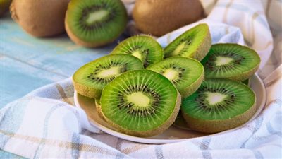 الكيوي وفوائده الصحية.. من تعزيز المناعة إلى دعم القلب