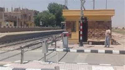 غلق مزلقان ملوي 48 ساعة بالمنيا.. ما السبب؟ 