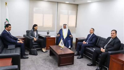 مساعد وزير الخارجية للشئون البرلمانية تلتقي رئيس البرلمان العربي