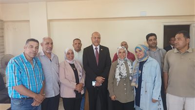 وزير العمل يوجه بتطوير التدريب المهني لتلبية احتياجات مصانع السويس