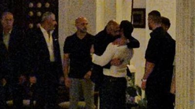 نجوم الفن والرياضة فى عزاء والد أحمد صلاح حسني 