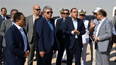 رئيس الوزراء يتفقد أعمال تطوير مدخل المنطقة الأثرية بهضبة الأهرام