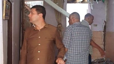انهيار جزئي بمنزل مكون من طابقين بشبين الكوم|صور