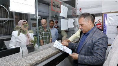 محافظ الشرقية يختتم جولته بمركز فاقوس بمتابعة سير العمل بالمركز التكنولوجي| صور 