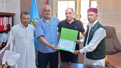 وفد مطروح يكرم القيادات التنفيذية لمركز ومدينة الحمام