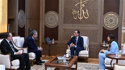 رئيس الوزراء يلتقي القائم بأعمال رئيس الجهاز المركزي للمحاسبات