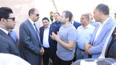 محافظ سوهاج يؤكد على دعم قطاع الصناعة وتشجيع المستثمرين