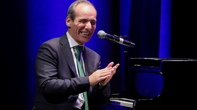 عمرو سليم يشارك بمقطوعات موسيقية قديمة بتوزيع جديد خلال مهرجان القلعة 