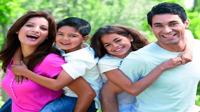 دراسة تكشف علاقة الضحك مع الأبناء بالتربية الجيدة 