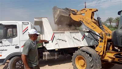 محافظ أسيوط يشدد على إستمرار تطهير الترع بقرى صدفا والبداري