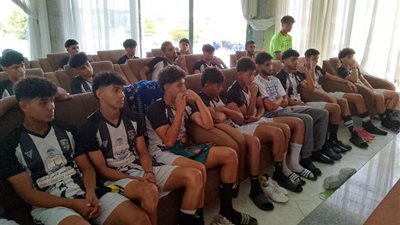 رئيس قطاع المقاولون يزور المعسكر التدريبي لفريق 2007  