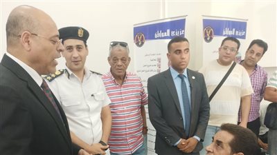 وزير العمل يقوم بجولة في المقطم وعابدين والوايلي