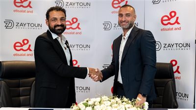 إي آند بيزنس تقدم أحدث الخدمات التكنولوجية الذكية في مشروعات زيتون