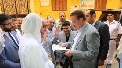 تذليل المعوقات وتوحيد السياسة التشغيلية لمجمعات 