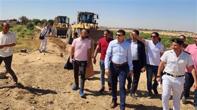 إزالة التعديات والإشغالات الواقعة على مساحة 202 فدان بمدينة سفنكس الجديدة