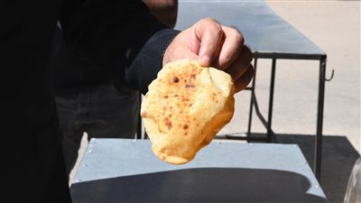 قنا تدرس إعادة توزيع حصص الدقيق المدعم حسب الكثافة السكانية 