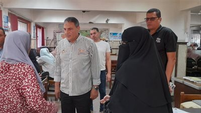 رئيس مدينة كفر الدوار يتفقد  العمل بالمركز التكنولوجي