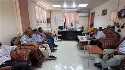 مدير تعليم أبوتشت يترأس لجنة توزيع مديرى ووكلاء المدارس الإبتدائية الجدد