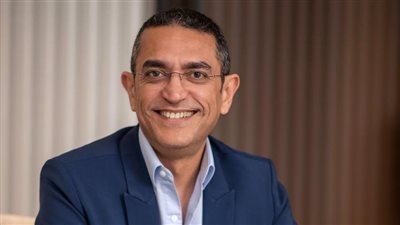 استشاري جراحة التجميل يكشف عن تقنية ال Arabianlips للشفاه