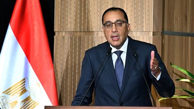 تصنيع 100 مليون تليفون محمول سنوياً.. تفاصيل المؤتمر الصحفى لرئيس الوزراء 