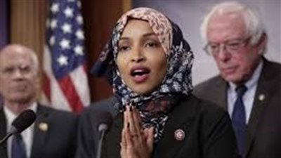 إلهان عمر تفوز بترشيح الحزب الديمقراطي في الدائرة الخامسة بولاية مينيسوتا