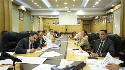 نقيب المحامين يترأس مناقصة توريد مستلزمات المبنى الجديد ويجتمع بشركات التحول الرقمي