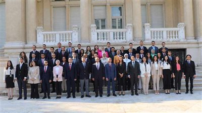 وزير الخارجية يلتقى الدفعة الجديدة من الملحقين الدبلوماسيين