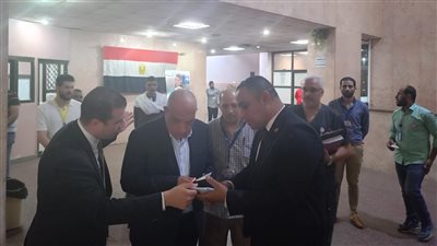 صور|وزير الكهرباء يتفقد مستشفى الكهرباء بمنطقة ألماظة