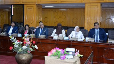 محافظ الإسماعيلية يتابع الموقف التنفيذي لمنظومة الصحة بالمحافظة