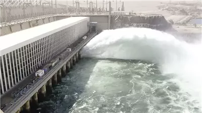 «تدل على الخير» .. رواد السوشيال تعلق على فتح بوابات السد العالي 