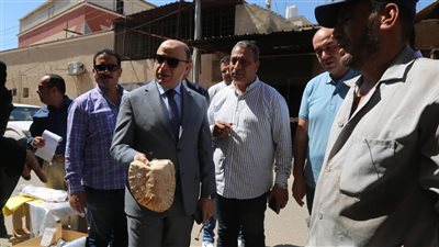 محافظ كفر الشيخ يقود حملة على المخابز للتأكد من جودة الخبز