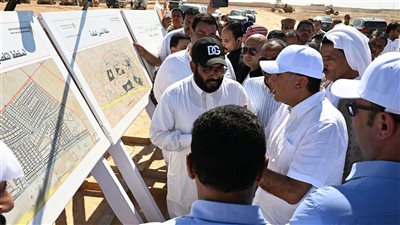رئيس جهاز رأس الحكمة يعرض موقف الأراضي المُخصصة للأهالي بالمنطقة البديلة
