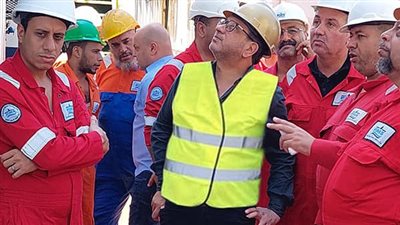 قيادات التعدين في زيارة ميدانية لموقع مشروع تنمية حقل أكتوبر بخليج السويس