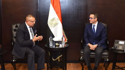 وزير التجارة الخارجية يلتقى محافظ جنوب سيناء لاستعراض فرص ومقومات الاستثمار 