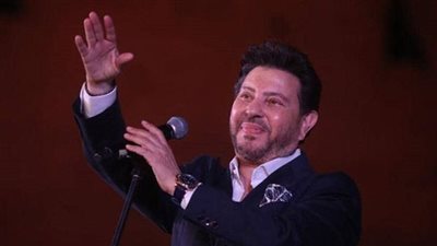 ألبوم هاني شاكر الجديد.. 8 أغانِ لصيف 2024 