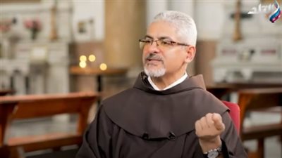  الأنبا بطرس دانيال: زرت هند رستم 15 مرة بمنزلها ومعجب بتواضع الزعيم 