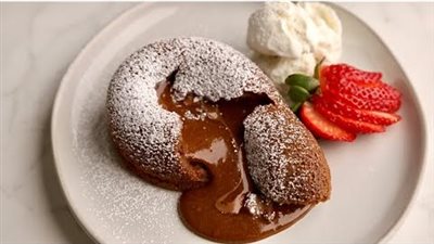 طريقة عمل مولتن كيك بحشوة النوتيلا.. وصفة لذيذة وسهلة