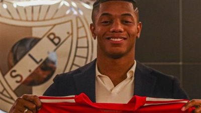 نابولي يقترب من حسم صفقة نجم بنفيكا 