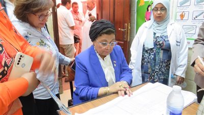 تأهيل الرائدات الصحيات لنشر الوعي بأهمية الوسائل طويلة المفعول وخفض معدل الحمل 