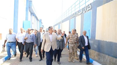 محافظ الجيزة: مشروعات لتحسين البنية التحتية بالقرى المحرومة بالصف 