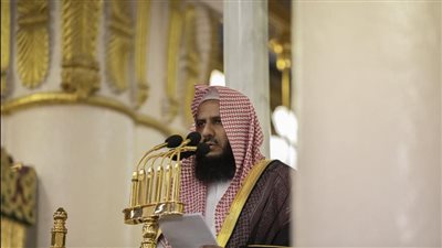 خطيب المسجد النبوي: أَنِسَ بالله واشتاق إلى لقائه فقد فاز بأعظم لذة 