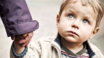  ما السِّنُّ أو المَرحَلَة التي يبلغها اليتيم لتنتهي فيها كفَالتُه؟